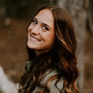 Meet your Posher, Caroline